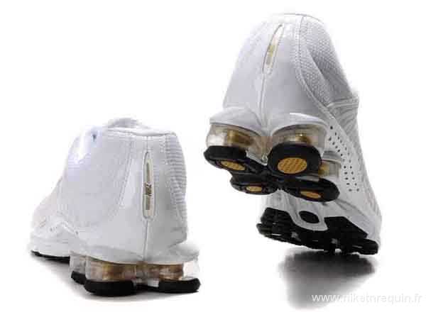 Hommes Nike Shox R4 625 or blanc (2)